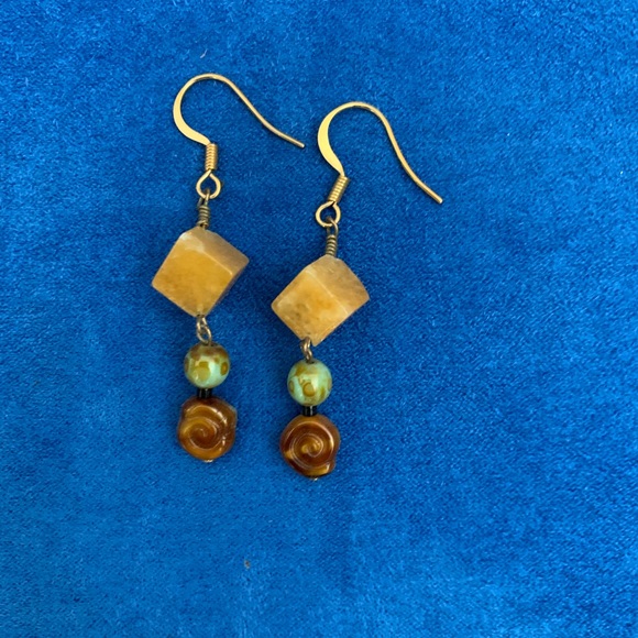 🎉HP - Summer Wardrobe Wishes🎉Peas and Carrot - Stone, ceramic & glass necklace - Picture 3 of 4